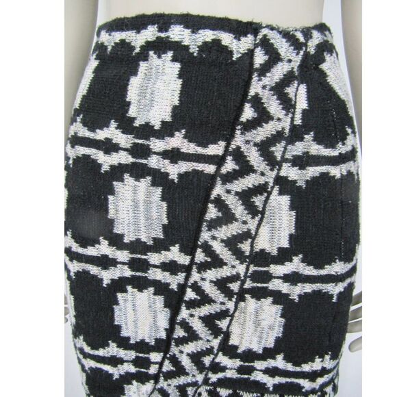 Free People Wrapped In Your Blanket Skirt - Picture 8 of 12